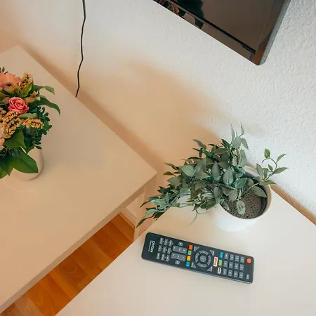 Modern - Balcony - Wlan - Smart-tv - Kitchen - For Workers Appartamento Osnabrück