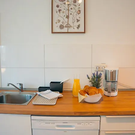 Modern - Balcony - Wlan - Smart-tv - Kitchen - For Workers *