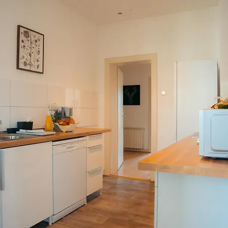 Modern - Balcony - Wlan - Smart-tv - Kitchen - For Workers