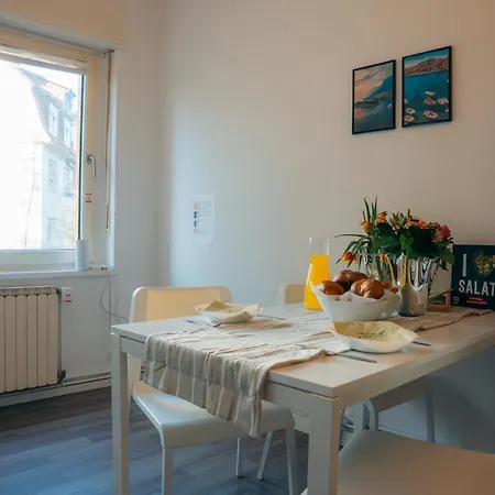 Modern - Balcony - Wlan - Smart-tv - Kitchen - For Workers