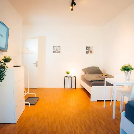 Modern - Balcony - Wlan - Smart-tv - Kitchen - For Workers *