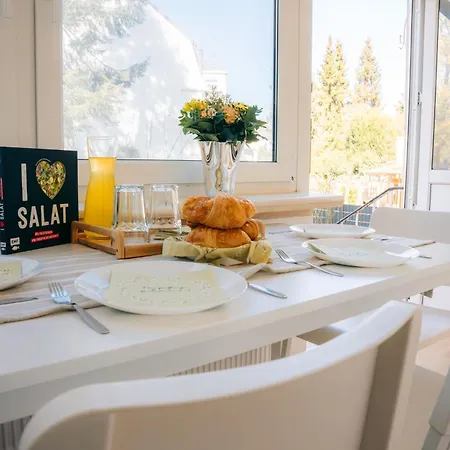 Modern - Balcony - Wlan - Smart-tv - Kitchen - For Workers *